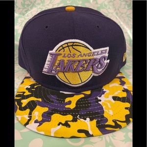 Mens new era Los Angeles lakers camouflage fitted hats